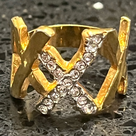 Fashion Jewelry Jewelry - Bold Gold X design crystal cocktail ladies statement jewelry, wedding band ring